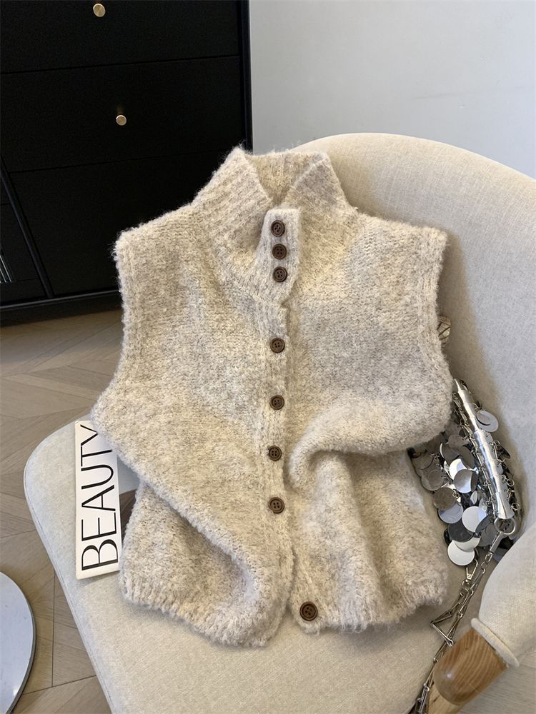 Colete de Tricô Liso Gola Alta com Botões - Estilo Coreano