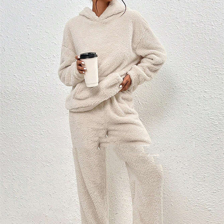 Conjunto Casual com Capuz de Fleece, Manga Longa e Calça com Bolsos