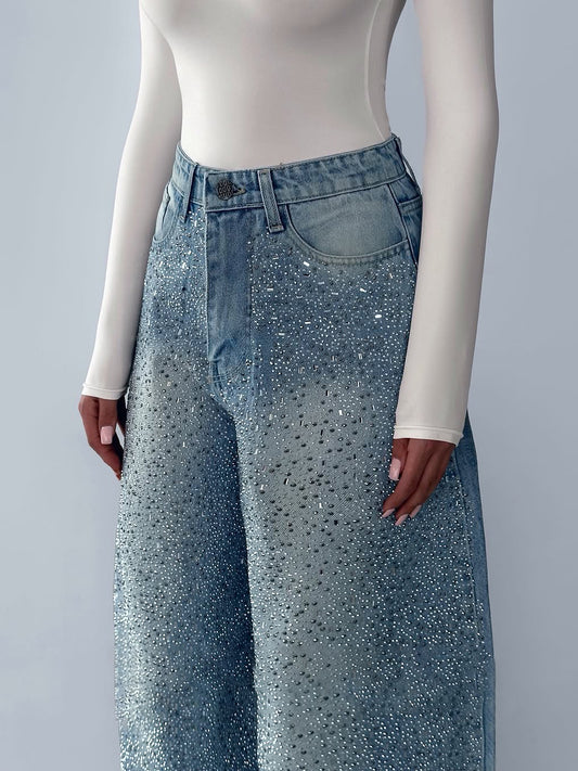 Calça Jeans com Strass Irregulares