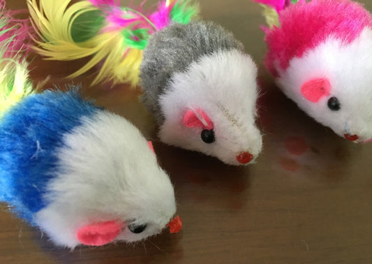 Rato Colorido com Cauda de Penas para Gatos
