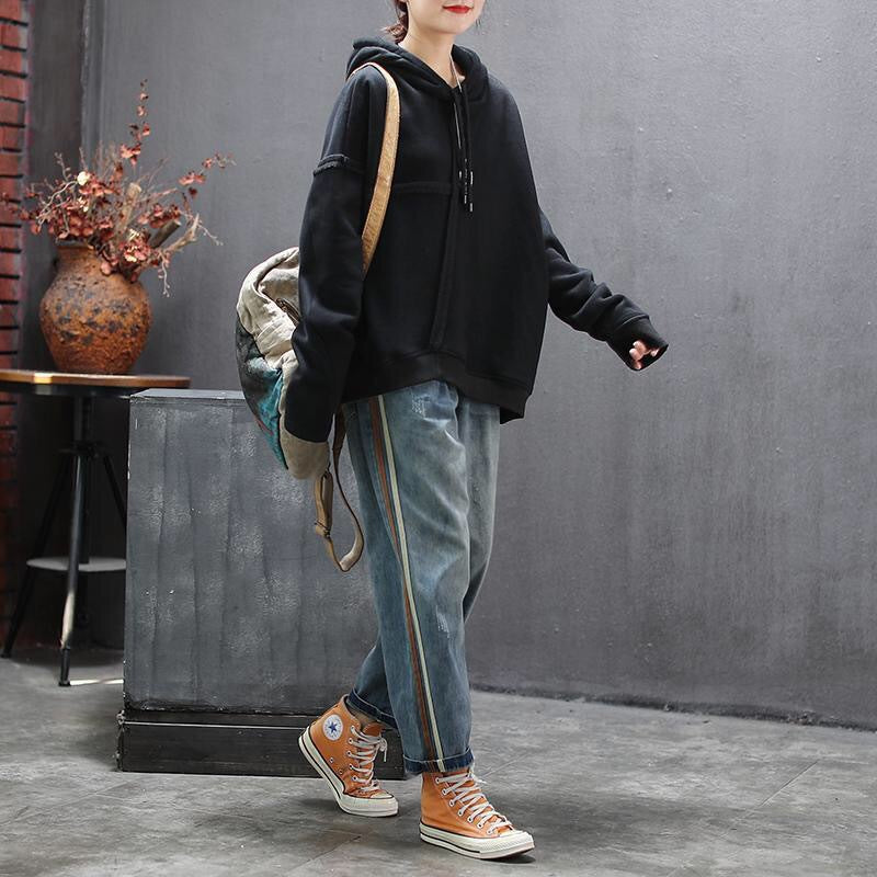 Calça Jeans com Patchwork e Listra Lateral Artística