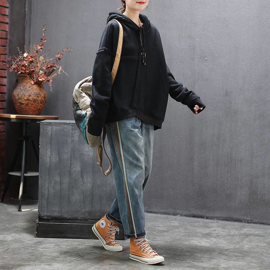 Calça Jeans com Patchwork e Listra Lateral Artística