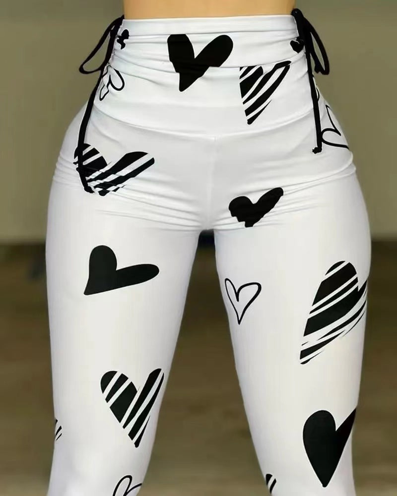 Legging Esportiva com Cordão e Estampa de Coração para Yoga e Fitness