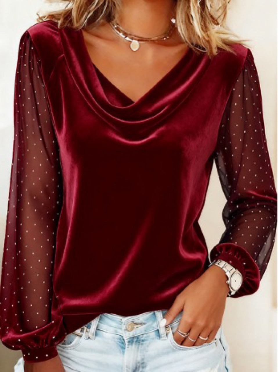 Camiseta de Veludo com Decote em V e Manga de Malha com Brilhantes Feminina - Natal