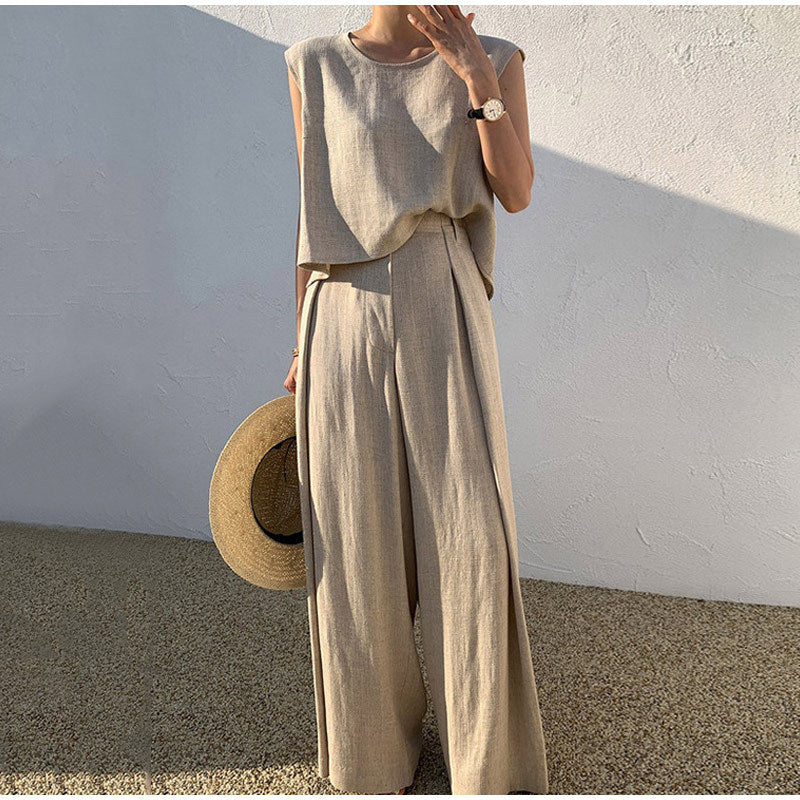 Conjunto de Duas Peças de Algodão e Linho com Blusa Sem Mangas e Calça Pantalona