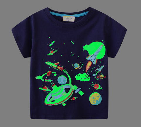 Camiseta Infantil de Manga Curta com Tubarão Luminoso