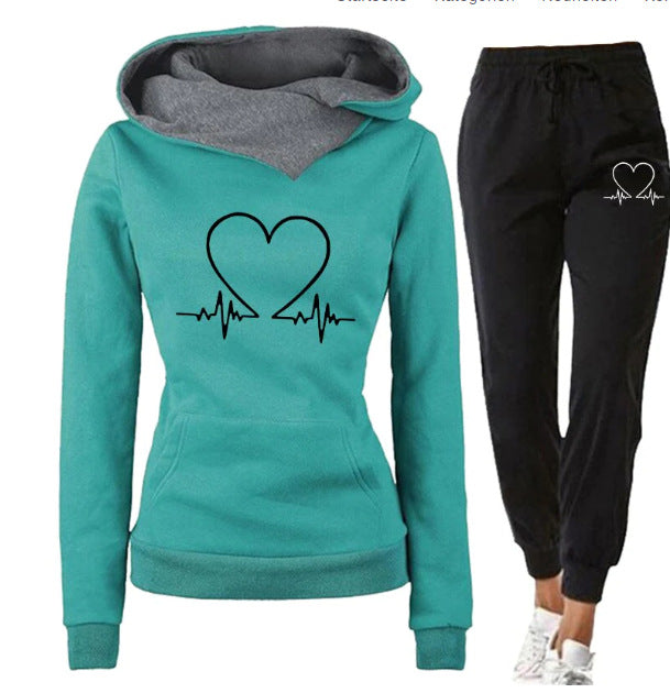 Conjunto Esportivo com Moletom com Capuz Estampa de Coração e Calça com Cordão Casual