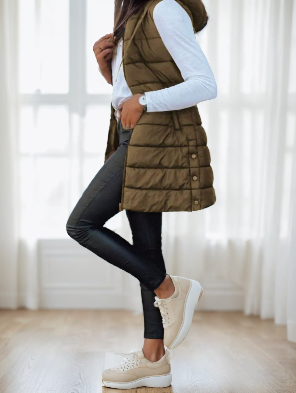 Colete Puffer com Capuz Elegante Feminino
