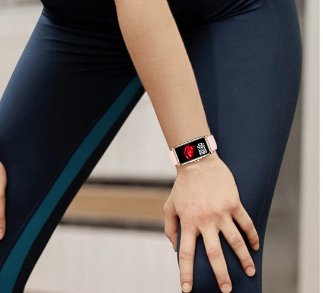 Pulseira Inteligente Esportiva com Tela de 1,47" e Relógio Bluetooth