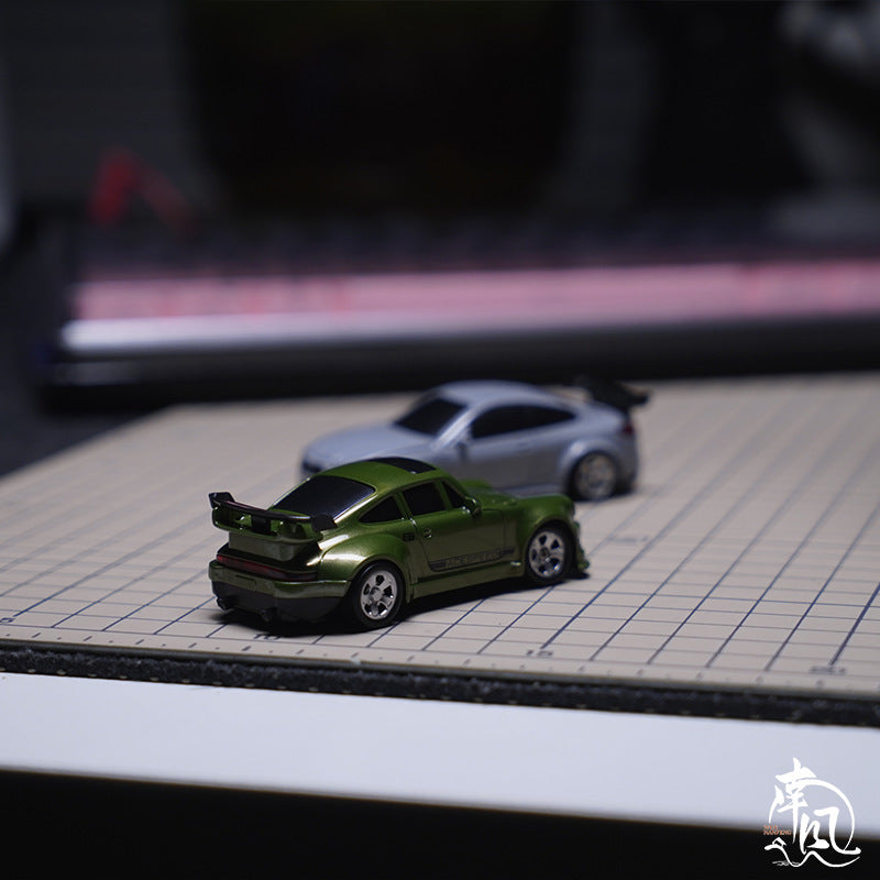 Mini Carrinho Drift de Controle Remoto 1:64 de Mesa com Quatro Rodas e Luz, Brinquedo