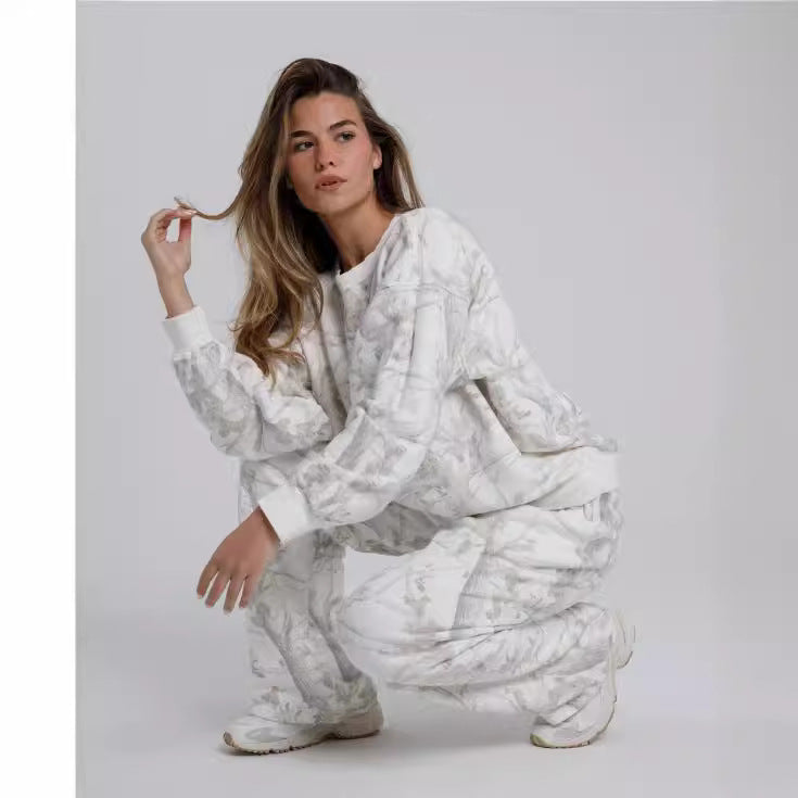 Conjunto de Duas Peças Camuflado com Moletom Estampa de Folha de Bordo - Outono e Inverno Feminino